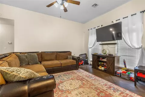 114 Westend Ct, Tuttle, OK 73089 photo 3