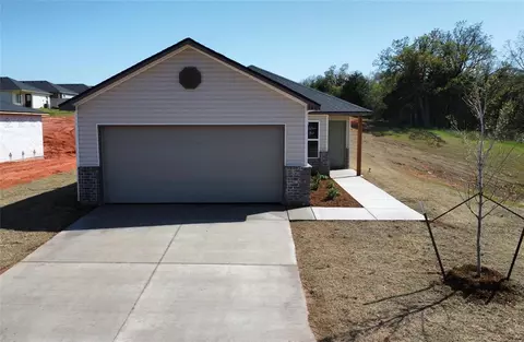 1401 Guthrie Farms Blvd, Guthrie, OK 73044