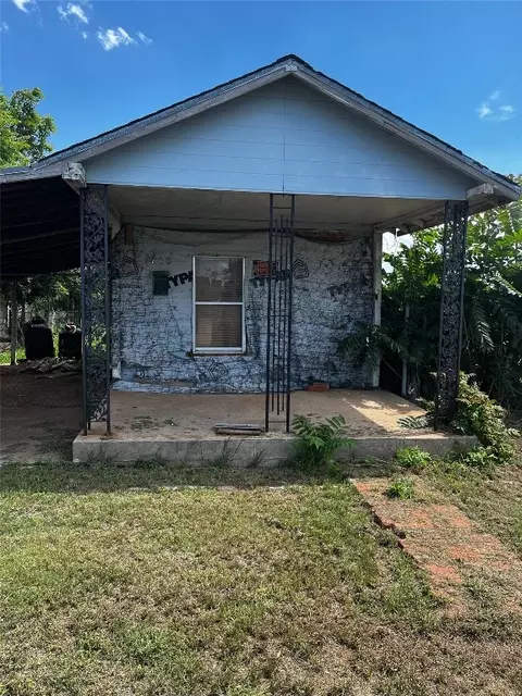 620 W Sutherland St, Altus, OK 73521 photo 1