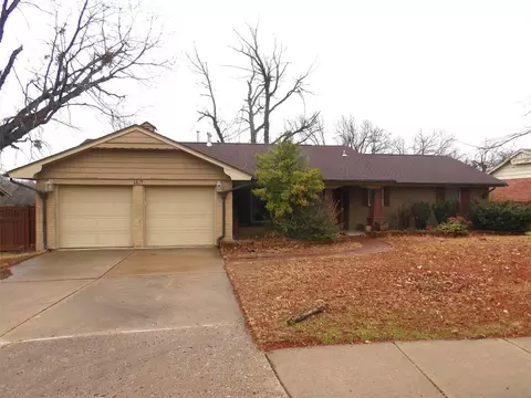 1824 S Rankin St, Edmond, OK 73013