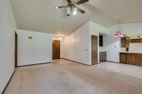 301 Cindy Ave, Norman, OK 73071 photo 17