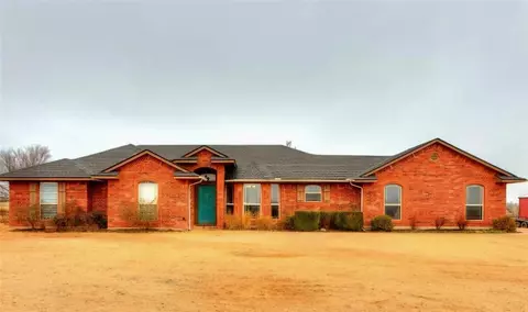 28352 E 880 Rd, Cashion, OK 73016