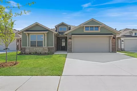 16008 Switchgrass Pl, Moore, OK 73170