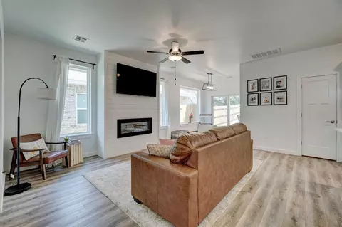 313 W 3rd St, Arcadia, OK 73007 photo 5