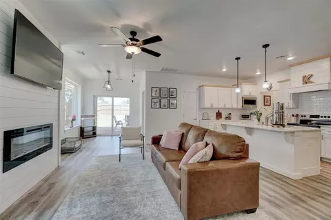 313 W 3rd St, Arcadia, OK 73007 photo 7