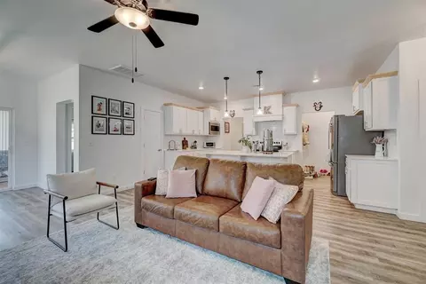 313 W 3rd St, Arcadia, OK 73007 photo 6