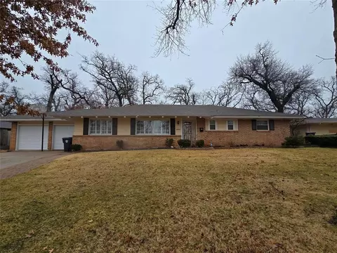 2800 N Holloway Ave, Bethany, OK 73008