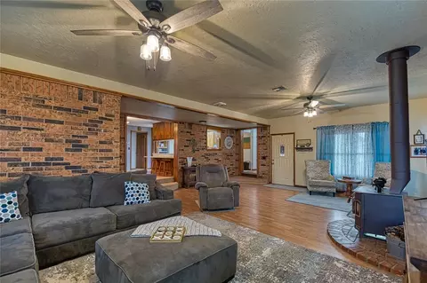 21462 E 1010 Rd, Foss, OK 73647 photo 8