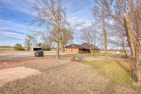 21462 E 1010 Rd, Foss, OK 73647 photo 33