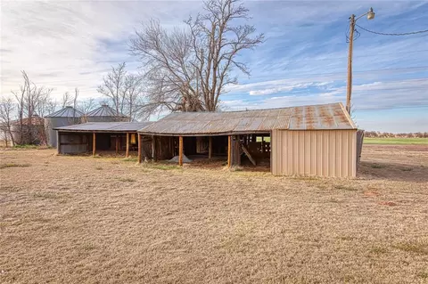 21462 E 1010 Rd, Foss, OK 73647 photo 30