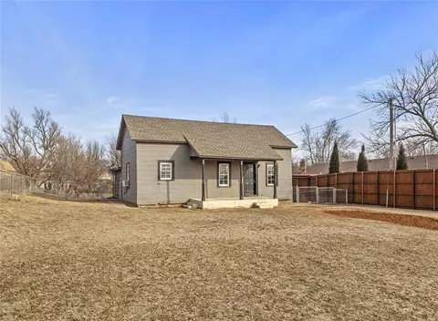 414 N Broadway Ave, Hydro, OK 73048
