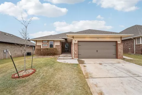8329 NW 161st Ter, Edmond, OK 73013