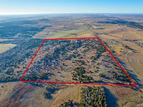 2750 N N2750 Rd, Minco, OK 73059
