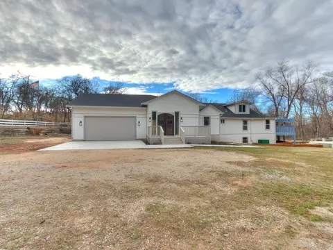 13125 Three Oaks Dr, Jones, OK 73049
