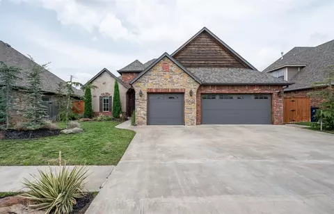 11029 NW 22nd St, Yukon, OK 73099
