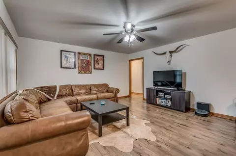 1413 E Maple Dr, Stillwater, OK 74074 photo 5