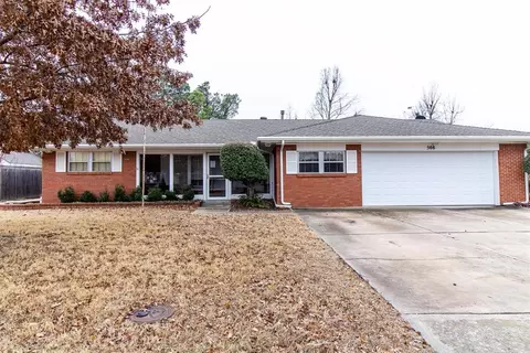 508 Country Club Ter, Midwest City, OK 73110