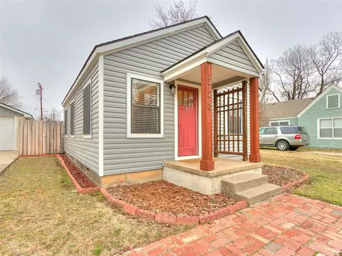 223 E Johnson St, Norman, OK 73069 photo 2
