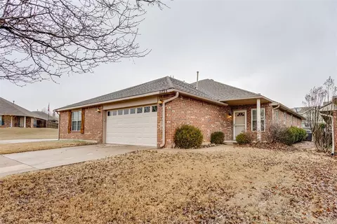 11725 Hollyrock Ct, Yukon, OK 73099