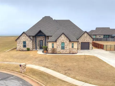 9709 Eastblake Pl, Yukon, OK 73099