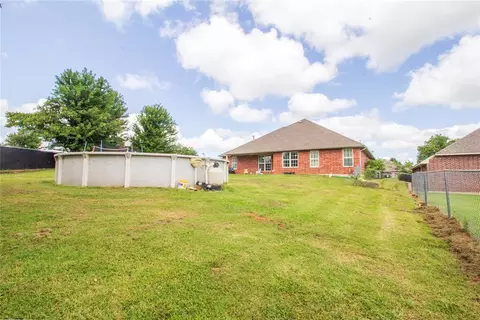 702 Meleah Ln, Mcloud, OK 74851 photo 18