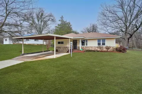 1720 E Walnut St, Shawnee, OK 74801