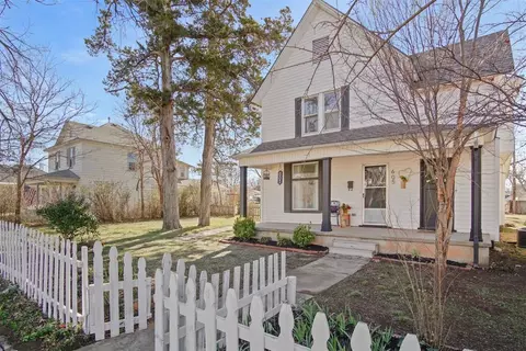 605 E Mansur Ave, Guthrie, OK 73044 photo 2