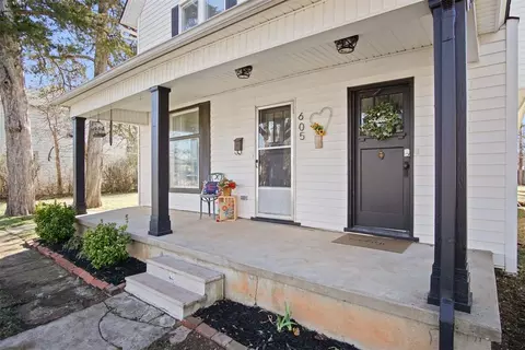 605 E Mansur Ave, Guthrie, OK 73044 photo 3