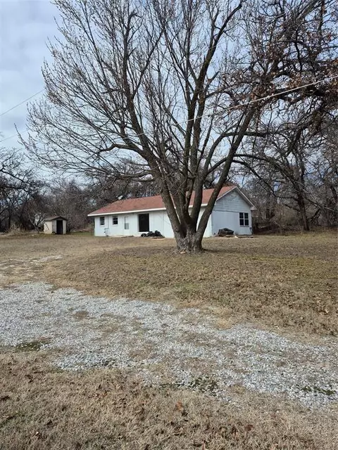 1209 N Timber Rd, Midwest City, OK 73130
