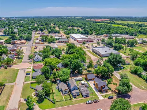 410 S 2nd St, Guthrie, OK 73044 photo 45
