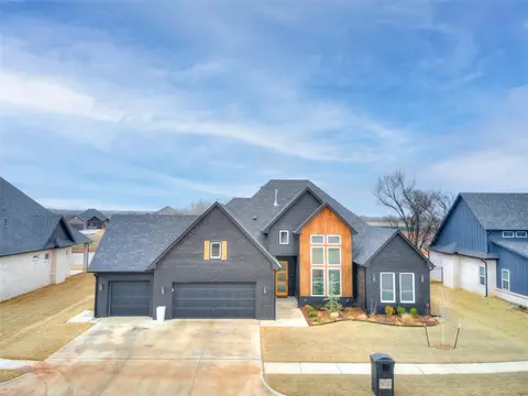 10713 Two Lakes Dr, Yukon, OK 73099