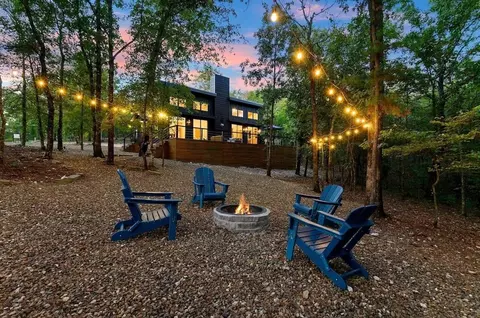 639 Woodland Hills Trl, Broken Bow, OK 74728
