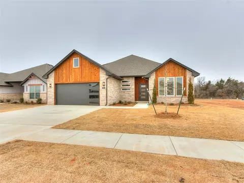 7705 Woods Edge Way, Yukon, OK 73099