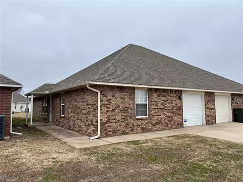 1300 Commerce Dr #1302 & 1215/1217 EASTGATE, Norman, OK 73071