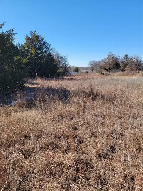 27 E Deer Run Rd, Mcloud, OK 74851 photo 4