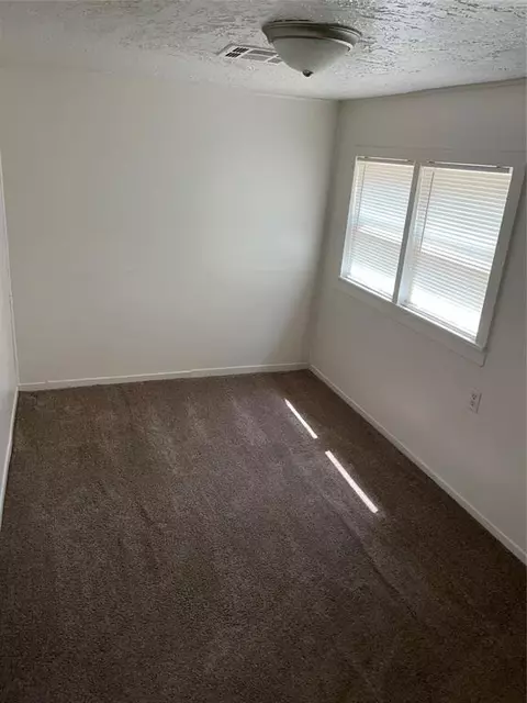 820 E Hughbert St, Norman, OK 73071 photo 11