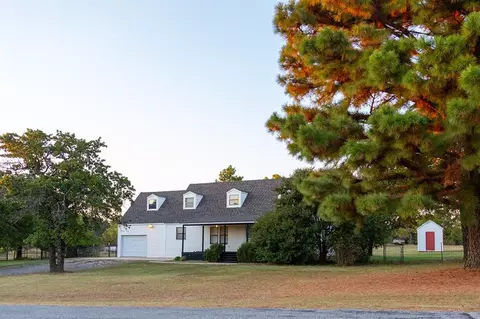 11917 Hilltop Dr, Norman, OK 73026