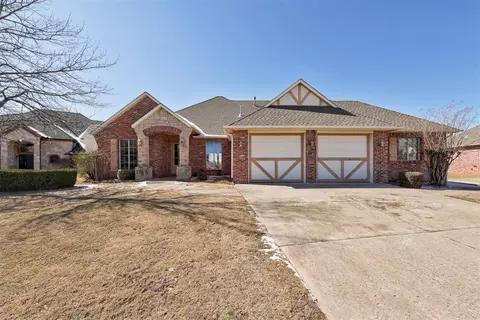 2132 W Red Prairie Dr, Edmond, OK 73025