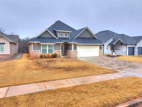 17623 E Walnut Creek Rd, Edmond, OK 73012