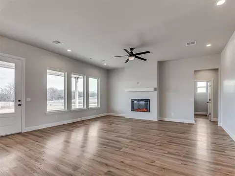 10641 N Kickapoo St, Shawnee, OK 74804 photo 8