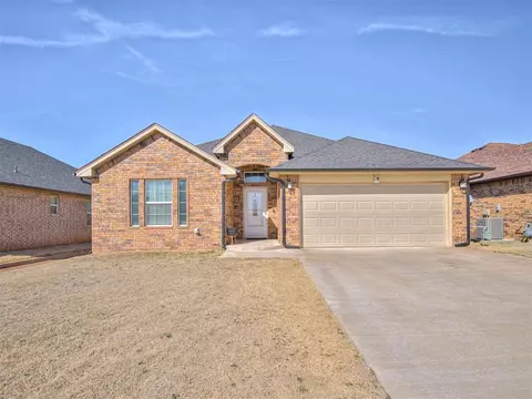 1004 Ridge Dr, Kingfisher, OK 73750