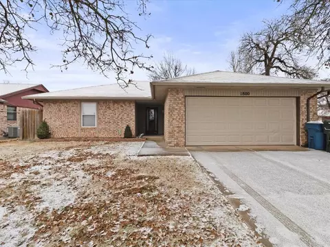 1800 Mark Trl, Oklahoma City, OK 73141