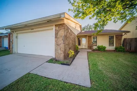 12505 Fox Run Dr, Oklahoma City, OK 73142