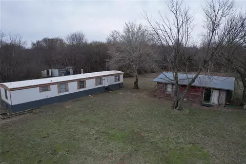 1060 Road Rd, Council Hill, OK 74428