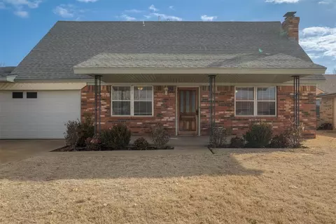3309 S 25th St, Chickasha, OK 73018