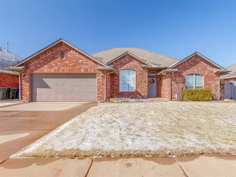 2909 Richfield Ln, Edmond, OK 73013