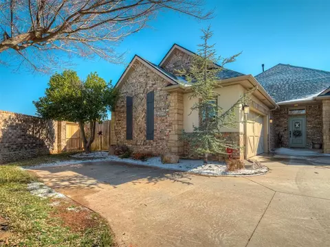 900 NW 194th Ter, Edmond, OK 73012