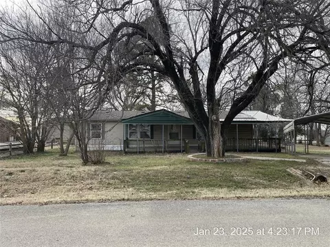 805 S Oak St, Paden, OK 74860