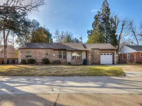 1212 W Brooks St, Norman, OK 73069