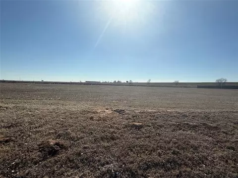 109 E Stroh Ave, Okarche, OK 73762 photo 3